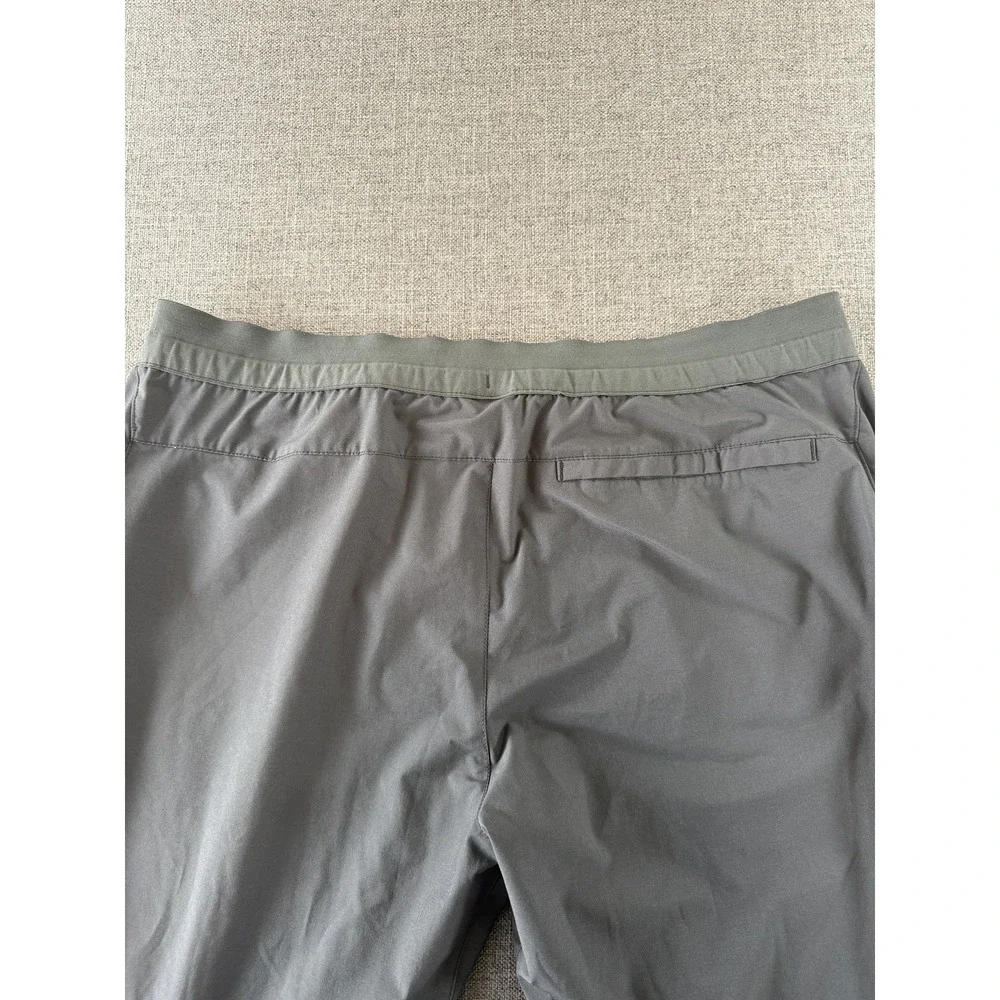 The North Face Men's Hiking Pants Gray 42x30 Short Outdoor Lightweight Nylon
